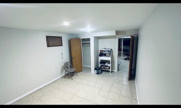 8337 Charlecote Rdg in Jamaica, NY - Building Photo - Building Photo