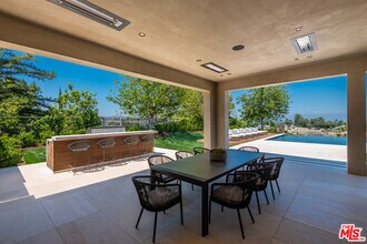 5757 Hoback Glen Rd in Hidden Hills, CA - Building Photo - Building Photo