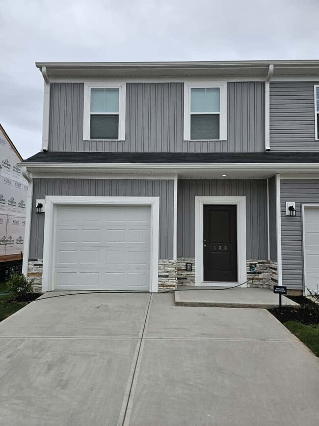 136 Randwick Ln in Greer, SC - Building Photo - Building Photo