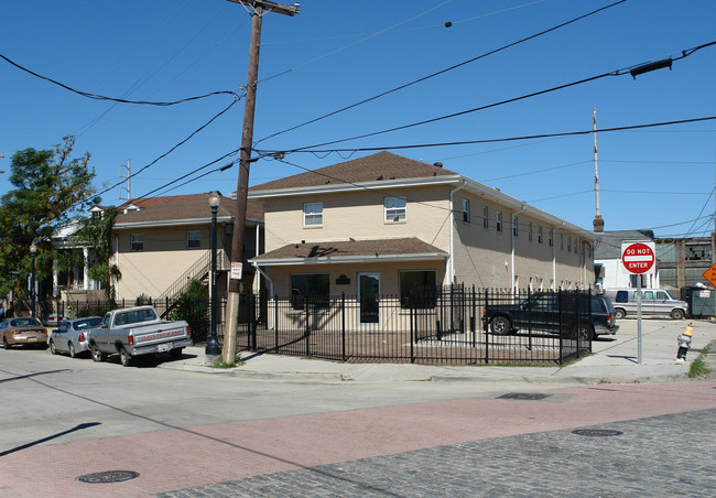 803 Felicity in New Orleans, LA - Foto de edificio - Building Photo