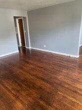 5911 Cary Ave, Unit #2 in Cincinnati, OH - Building Photo - Building Photo