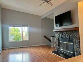 3924 Cosmos Dr in Anchorage, AK - Building Photo - Building Photo