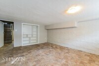 410 S Newkirk St photo'