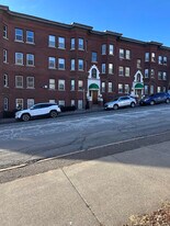 117-129 N 2nd Ave E in Duluth, MN - Building Photo