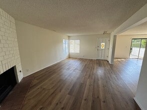 1904 Harriman Ln in Redondo Beach, CA - Building Photo - Building Photo