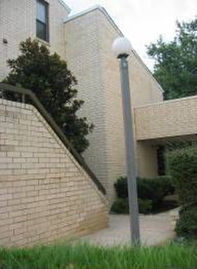 property at 2831 31st Pl NE