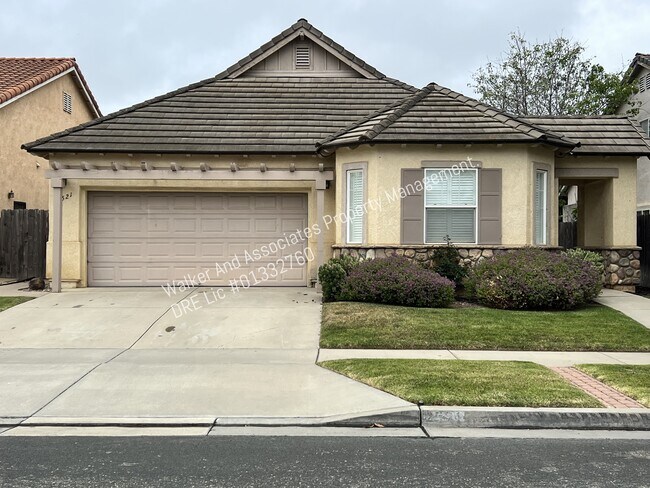 property at 2521 Del Sur