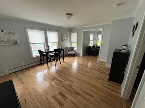 267 Ohio St, Unit #1 in Bangor, ME - Building Photo - Building Photo