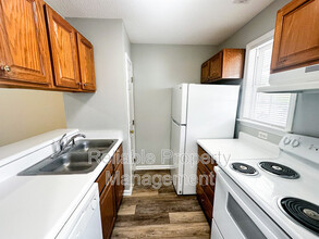 379 S Moore St in Clayton, NC - Building Photo - Building Photo