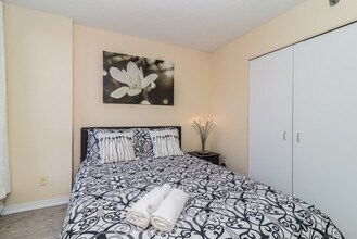 109 Rue Charlotte, Unit SI ID1261757P in Montréal, QC - Building Photo - Building Photo