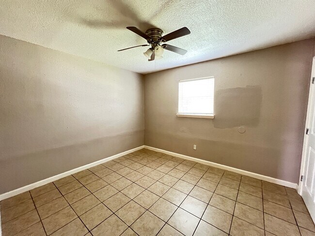14039 Eagle Pass St in Houston, TX - Building Photo - Building Photo
