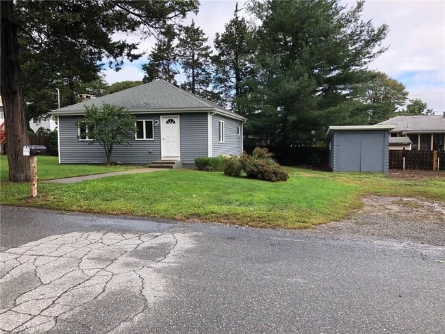 18 San Miguel Dr in Bristol, RI - Building Photo - Building Photo