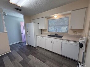 4417 Tecumseh Trail in Sarasota, FL - Building Photo - Building Photo