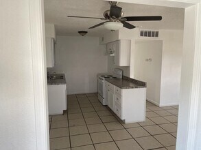 4438 E Dakota Ave in Fresno, CA - Building Photo - Building Photo