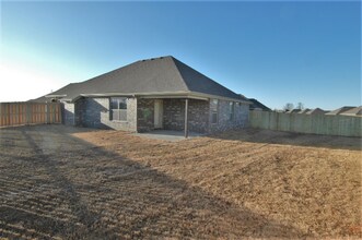 4526 W Croft Dr in Fayetteville, AR - Building Photo - Building Photo