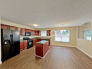 682 Rock Hill Pky in Lithia Springs, GA - Building Photo - Building Photo