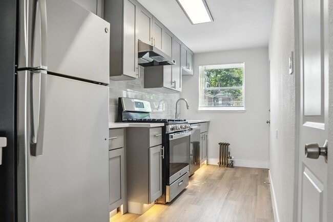 property at 1364 Lafayette St