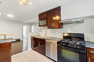 46 Wayne St in Jersey City, NJ - Building Photo - Building Photo