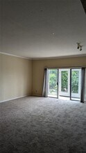 2400 N Braeswood Blvd in Houston, TX - Building Photo - Building Photo