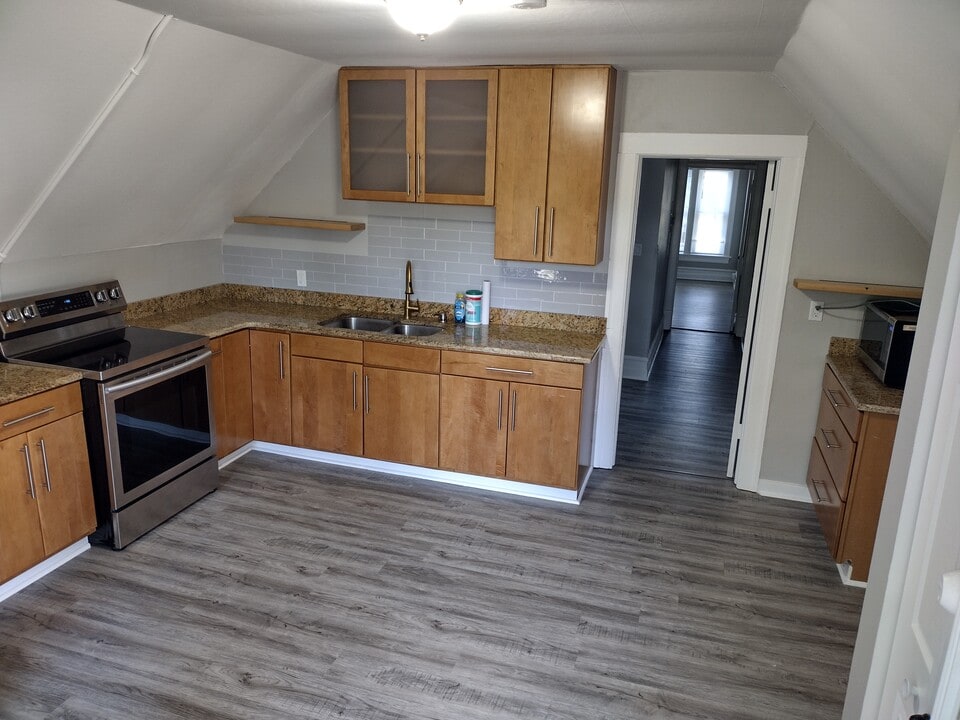 3607 Waukegan Rd, Unit A in McHenry, IL - Foto de edificio