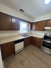 409 Woodview Dr in Lexington, KY - Building Photo - Building Photo