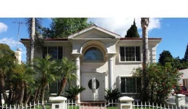 property at 2006 Kelton Ave