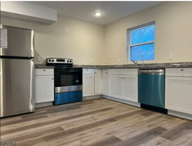 property at 14 US-206