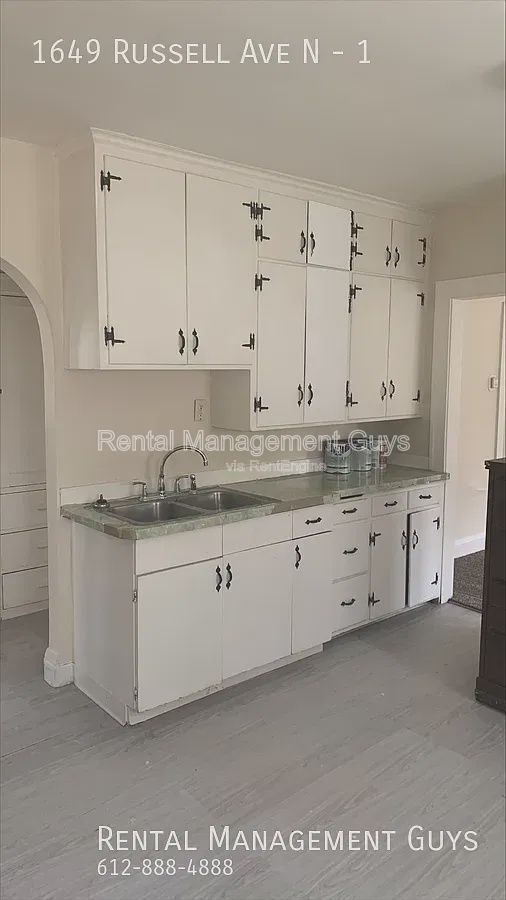 1649 Russell Ave N in Minneapolis, MN - Building Photo - Building Photo