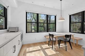 96 Henry St in Cambridge, MA - Building Photo - Building Photo