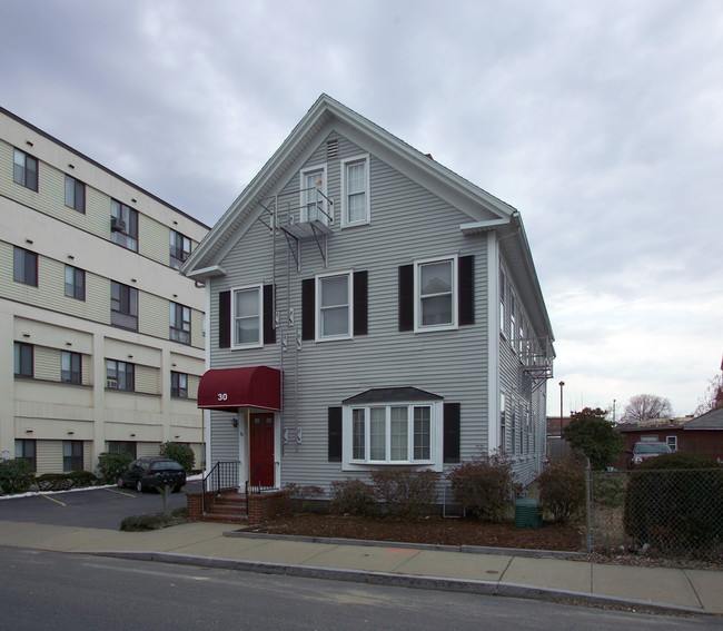 30 Trescott St in Taunton, MA - Building Photo - Building Photo