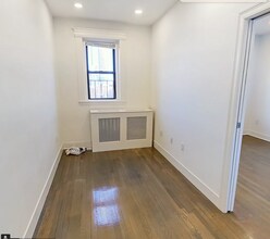 8 Berry St, Unit 35 in Boston, MA - Building Photo - Building Photo
