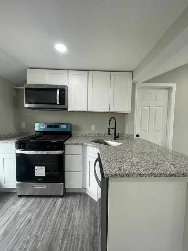 154 Earle St in Central Falls, RI - Building Photo - Building Photo