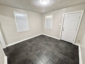 1862 Farrington St in Memphis, TN - Building Photo - Building Photo