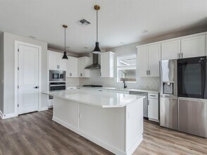 8905 Centurion Path in Austin, TX - Building Photo - Building Photo