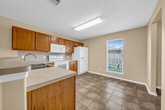 8857 E Buffalo Cir in Willis, TX - Building Photo - Building Photo