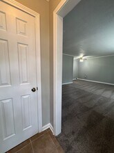 2421 W 76th St in Prairie Village, KS - Building Photo - Building Photo