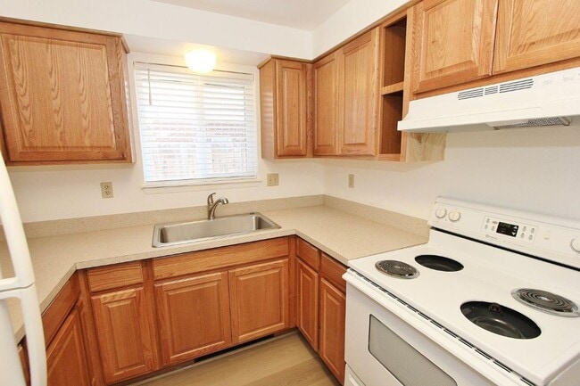 property at 2941-2943 W Madison Ave