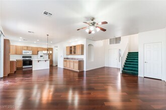 10870 Mallorca Ave in Las Vegas, NV - Building Photo - Building Photo