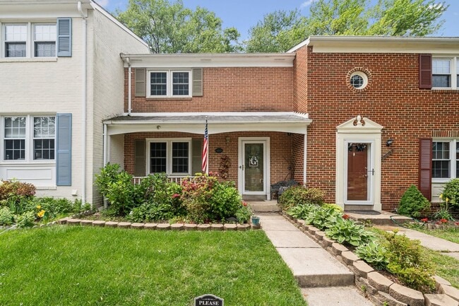 property at 6833 Dina Leigh Ct