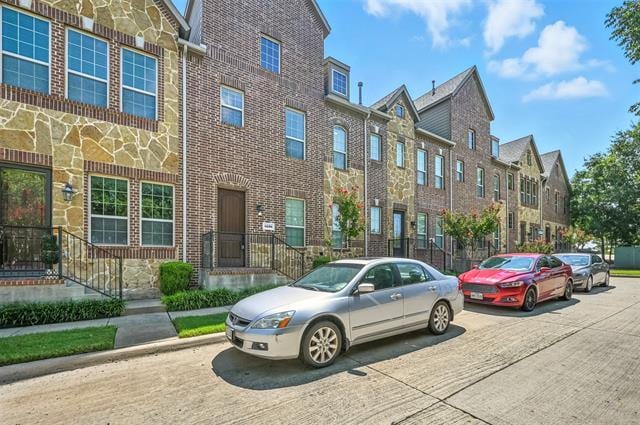 4236 Charles St in Carrollton, TX - Building Photo - Building Photo