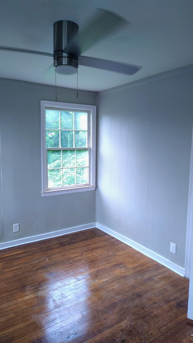 property at 2028 Saxton Ave
