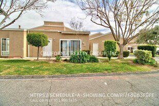 44528 La Paz Rd in Temecula, CA - Building Photo