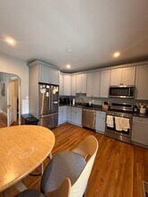 777 E 4th St-Unit -1 in Boston, MA - Building Photo - Building Photo