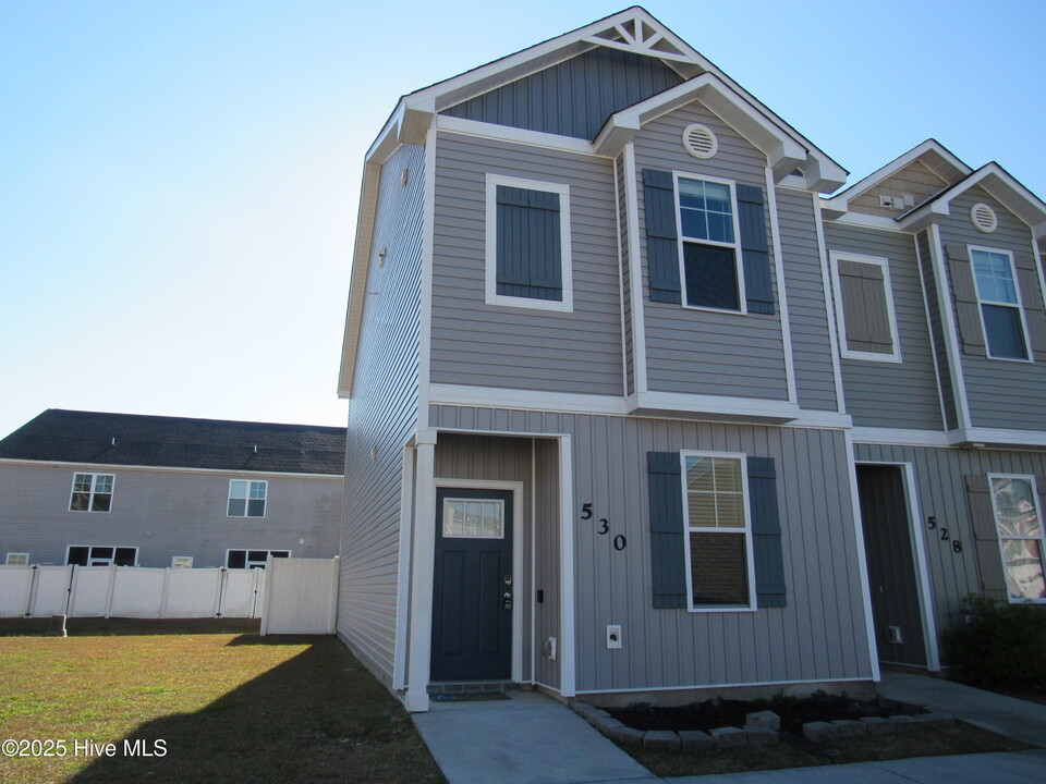 530 Caldwell Loop in Jacksonville, NC - Building Photo