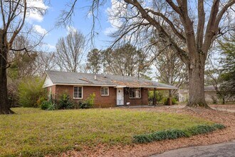 1245 Rayfield Dr in Birmingham, AL - Foto de edificio - Building Photo