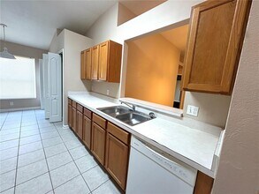 12412 Cedarfield Dr in Riverview, FL - Building Photo - Building Photo