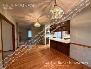 4375 N Maple Grove Rd in Boise, ID - Building Photo - Building Photo