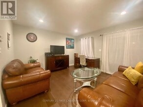 7 Empire Pkwy in St Thomas, ON - Building Photo - Building Photo