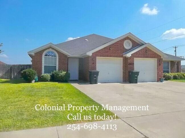 property at 2107 Charleston Ct