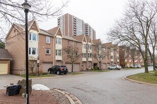 4 Cardwell Av Apartments